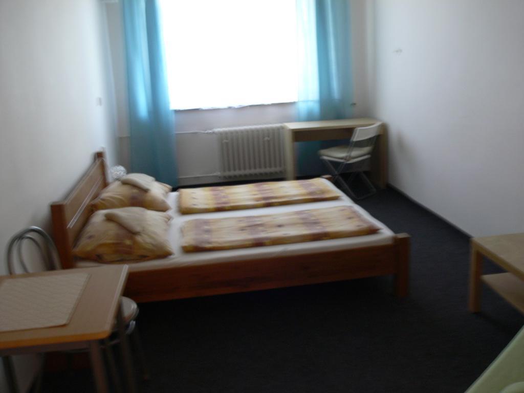 Lazza Motel Brno Exterior foto